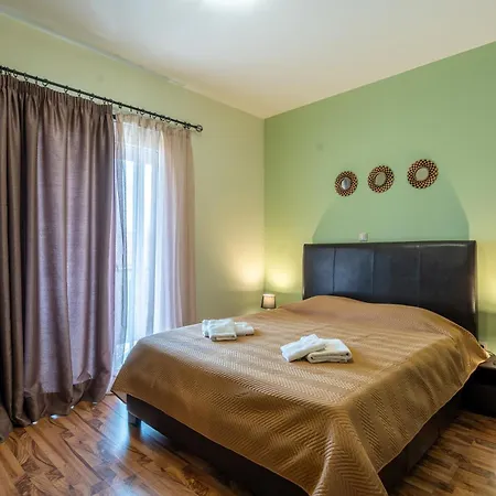 Ageri 3* 카페니시온